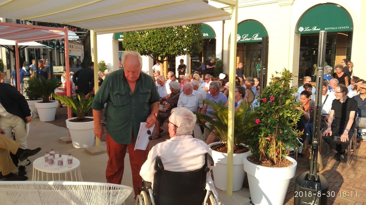 foto incontro su parise a noventa 2018