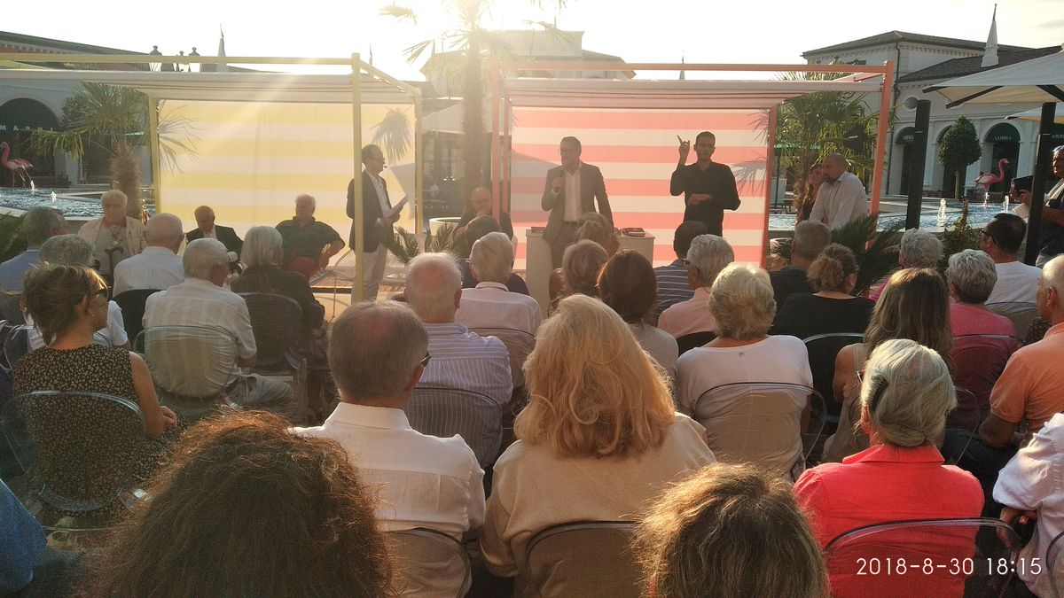 foto incontro su parise a noventa 2018