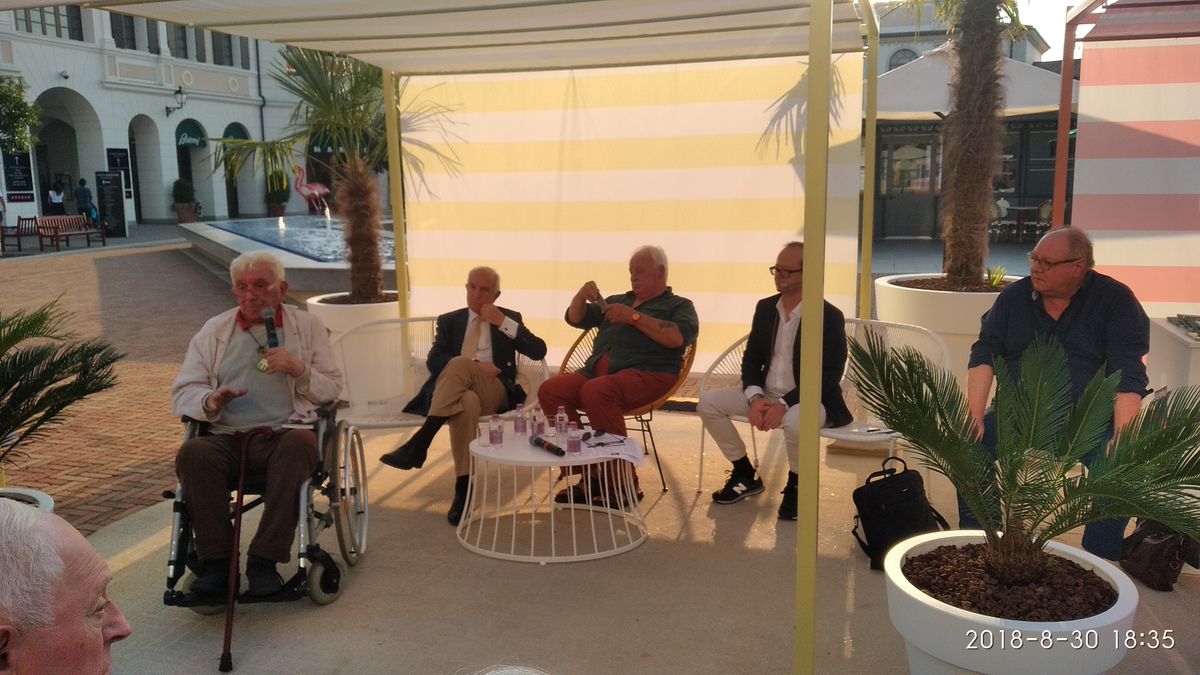 foto incontro su parise a noventa 2018