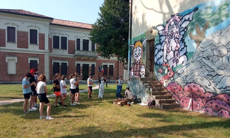 Gli incontri alla casa della comunit&agrave;